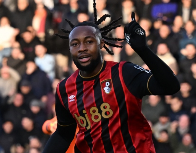 曼聯(lián)引援塞梅尼奧：堅(jiān)守薪資結(jié)構(gòu)，競(jìng)爭態(tài)勢(shì)復(fù)雜