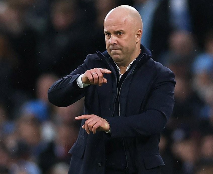 利物浦賽季困境與前景：競爭、信任與變革的交織